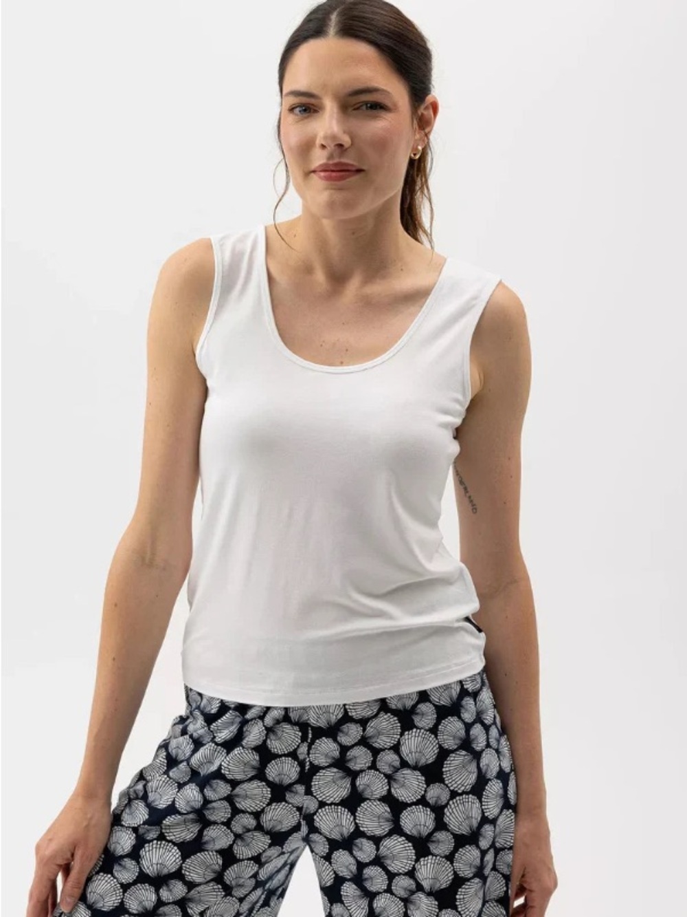 HOLEBROOK (L) SWEDEN Esther Tank Top White Soft Quality Europe NWT